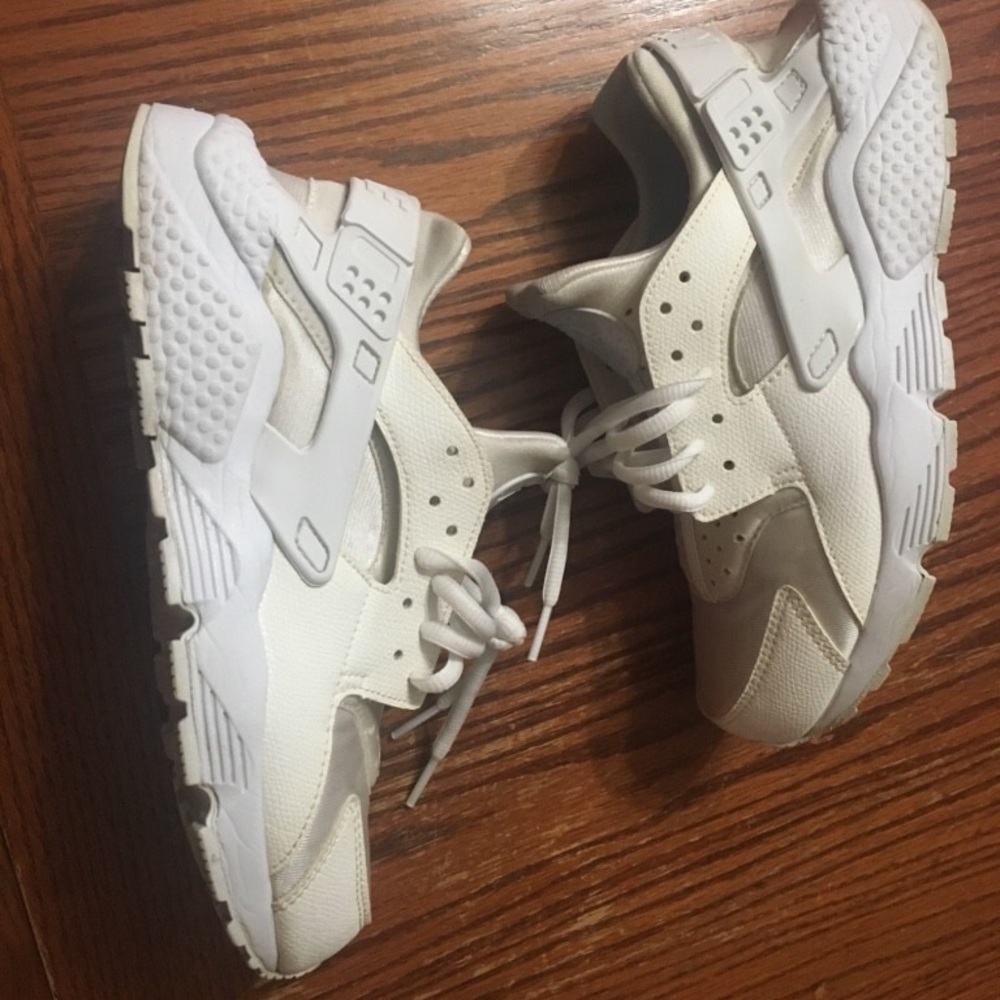 White Huaraches